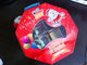 Opakowanie Oktangle Metalowe Pudełko z Tinem Ferrero Kinder Radość Zabawka Z Dewami Wewnątrz I Oknem Pvc dostawca